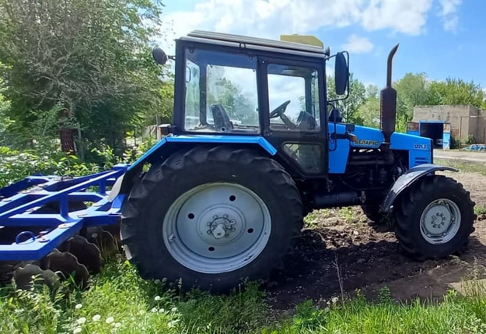 Трактор БЕЛАРУС 1221.2 с комплектом кондиционера МТХ-1221 2013 года от 1547780 руб, Воронежская область, Открытый аукцион в элетронной форме