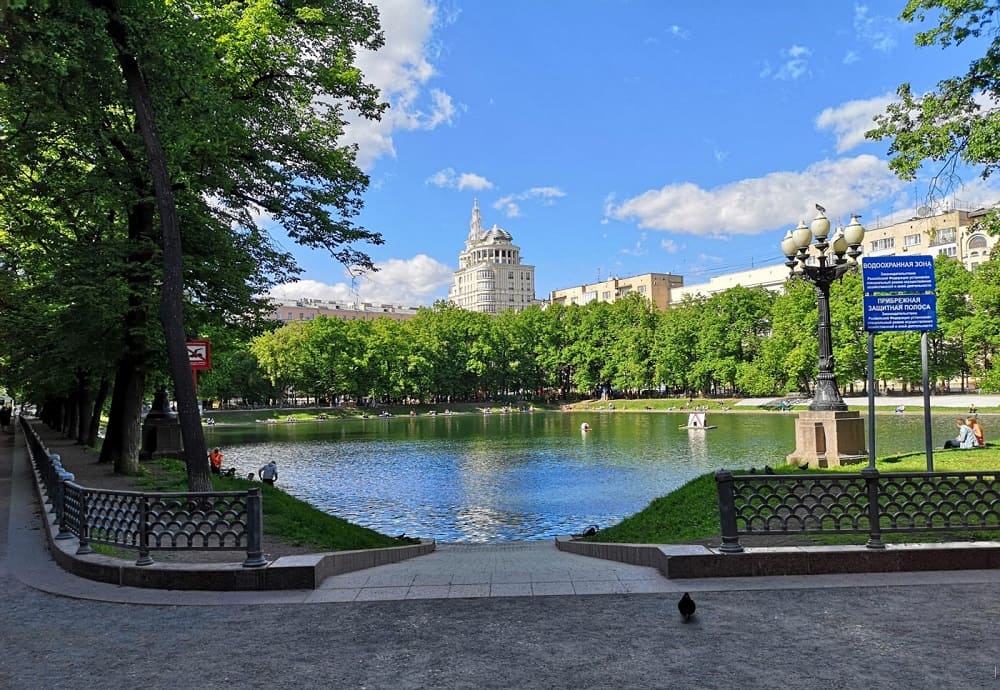 Как купить квартиру на Патриарших